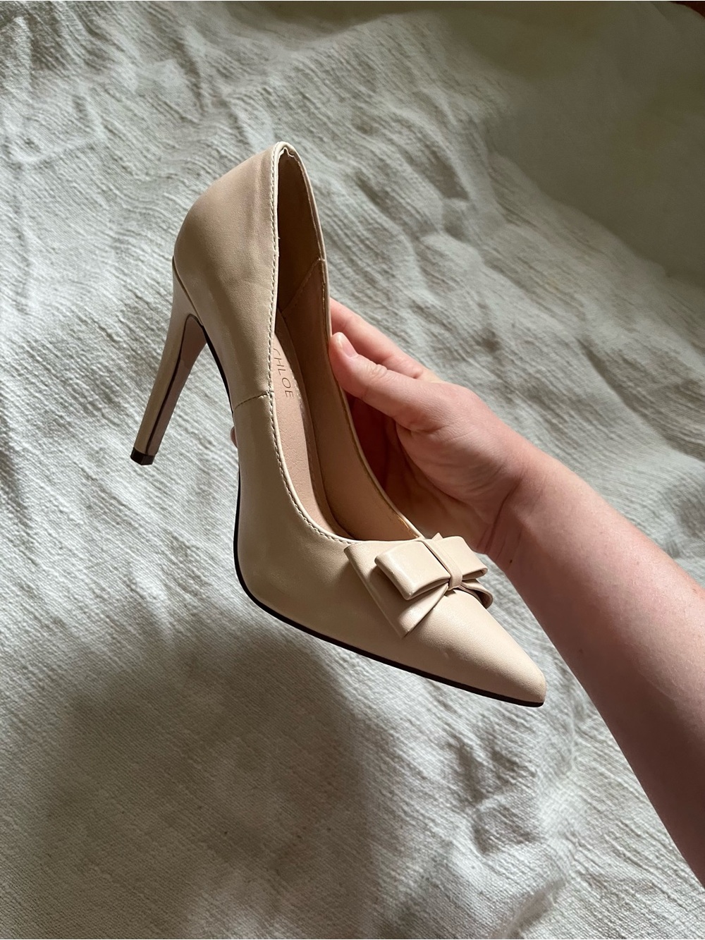 Chase + Chloe nude pointed toe heels
